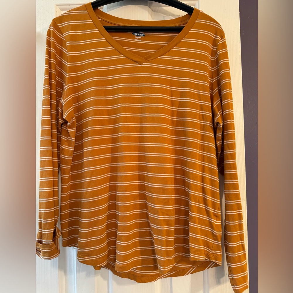 Old Navy gold and white striped t-shirt